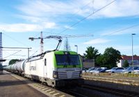 13-193 894 Captrain mit Kesselwagenzug Richtung Hamburg in Ludwigslust 06.07.2024